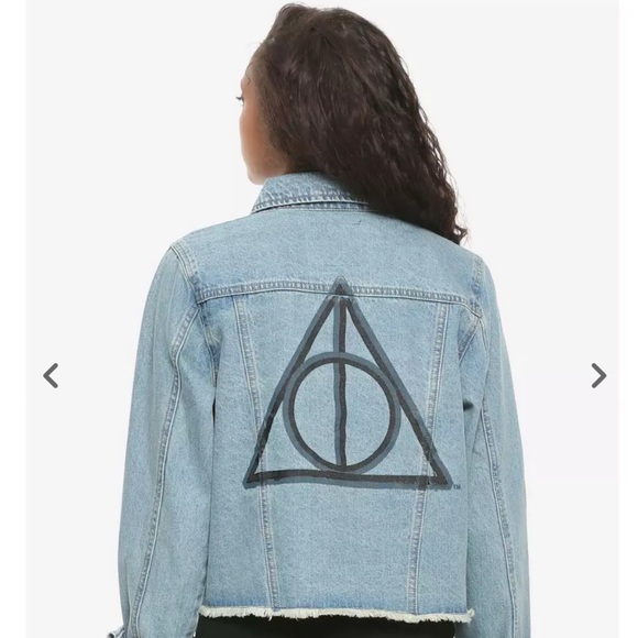 Harry Potter Deathly Hallows cropped denim jacket size small - Picture 2 of 6